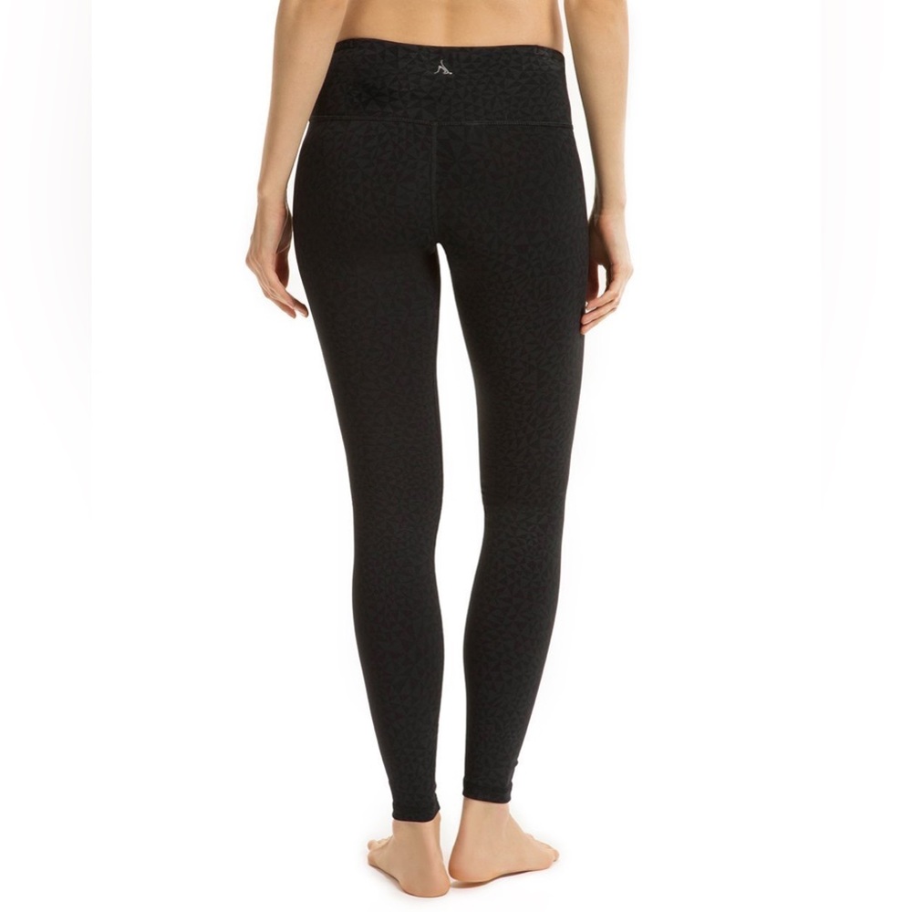 Nancy Rose Performance Black Solid Legging Size 4 - image 2